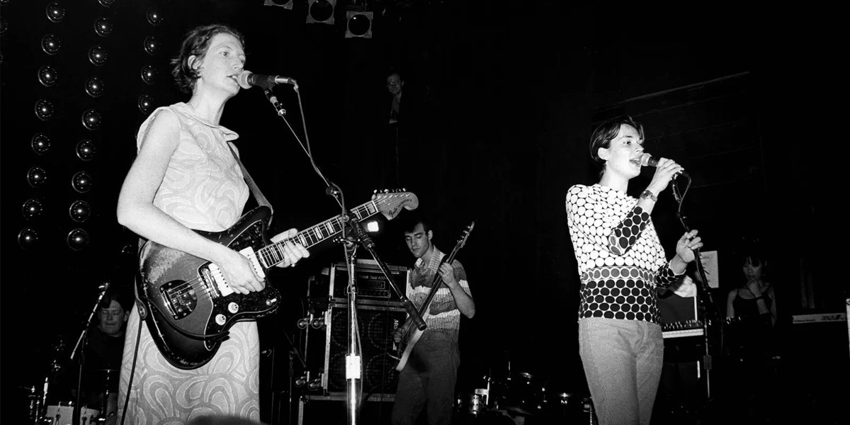 GeorgiosMasman2's tweet photo. #OnThisDay #Remembering #MaryHansen singer/multi-instrumentalist best known as a member of #Stereolab though she collaborated with many other bands incl.#Tortoise #Brokeback #Moonshake On 9 December 2002, a truck hit & killed Hansen while she was riding her bicycle in London. https://t.co/1Sfe6pzA9V