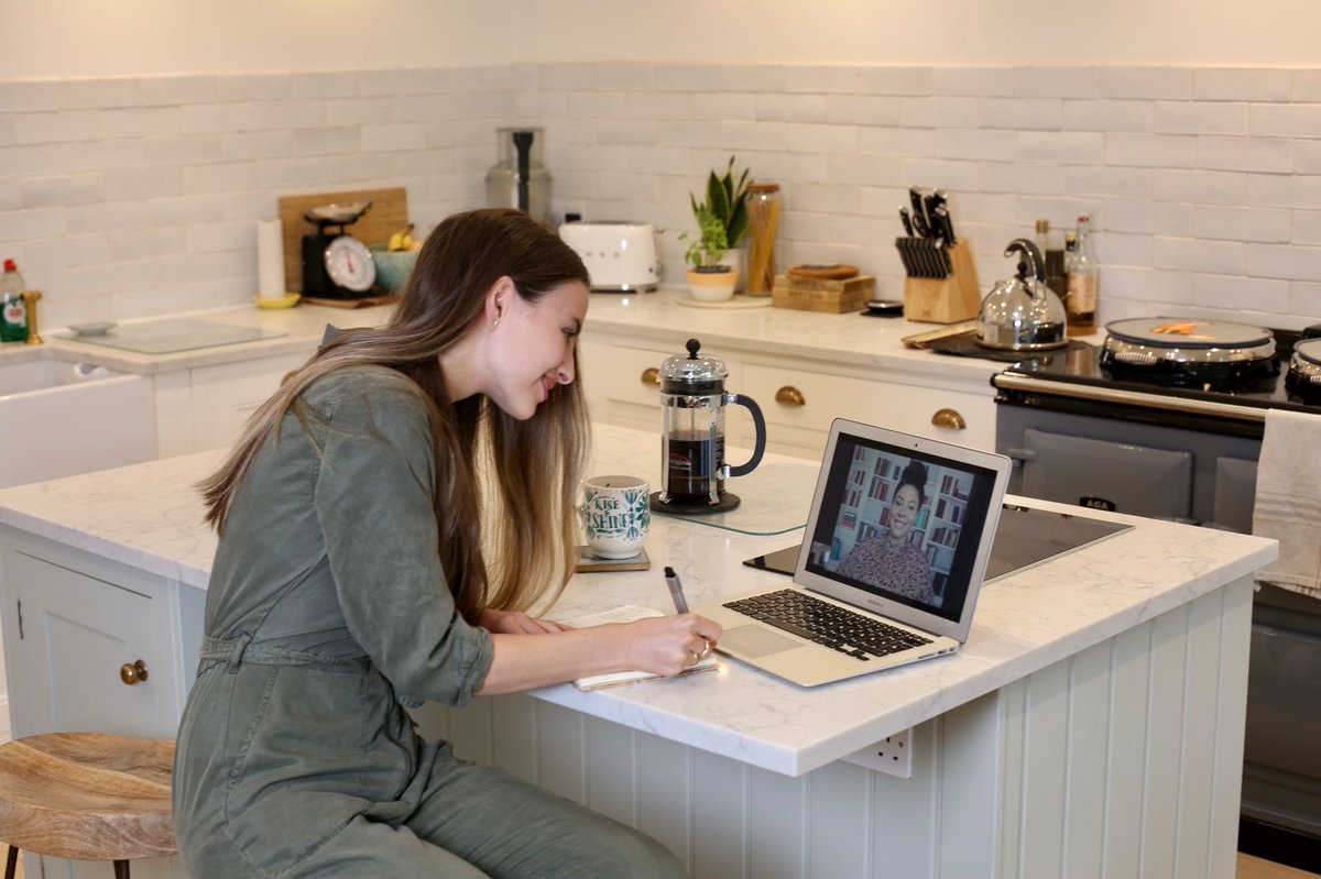 NaturallySassy_'s tweet photo. A few years ago I started working with Anna and Remi from ChariBooks using @QuickBooksUK. They made something that felt very foreign seem clear &amp; understandable. Accounts are the #MVPsofSMBs! If you’re looking to work with an accountant give it a go: https://t.co/UD2OKrf0cT #ad https://t.co/2n216IBmy1