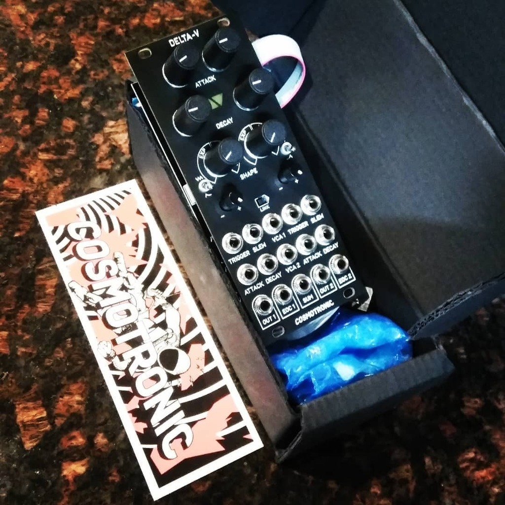 BentTronics's tweet photo. Courtesy my Instagram ( https://t.co/uQtHBLoPJx ) Once again @signal_sounds comes through with super fast delivery from the UK to Arizona in less than 4 days, and hard-to-beat prices. #modularsynth #eurorack https://t.co/lsjMHWHtgI