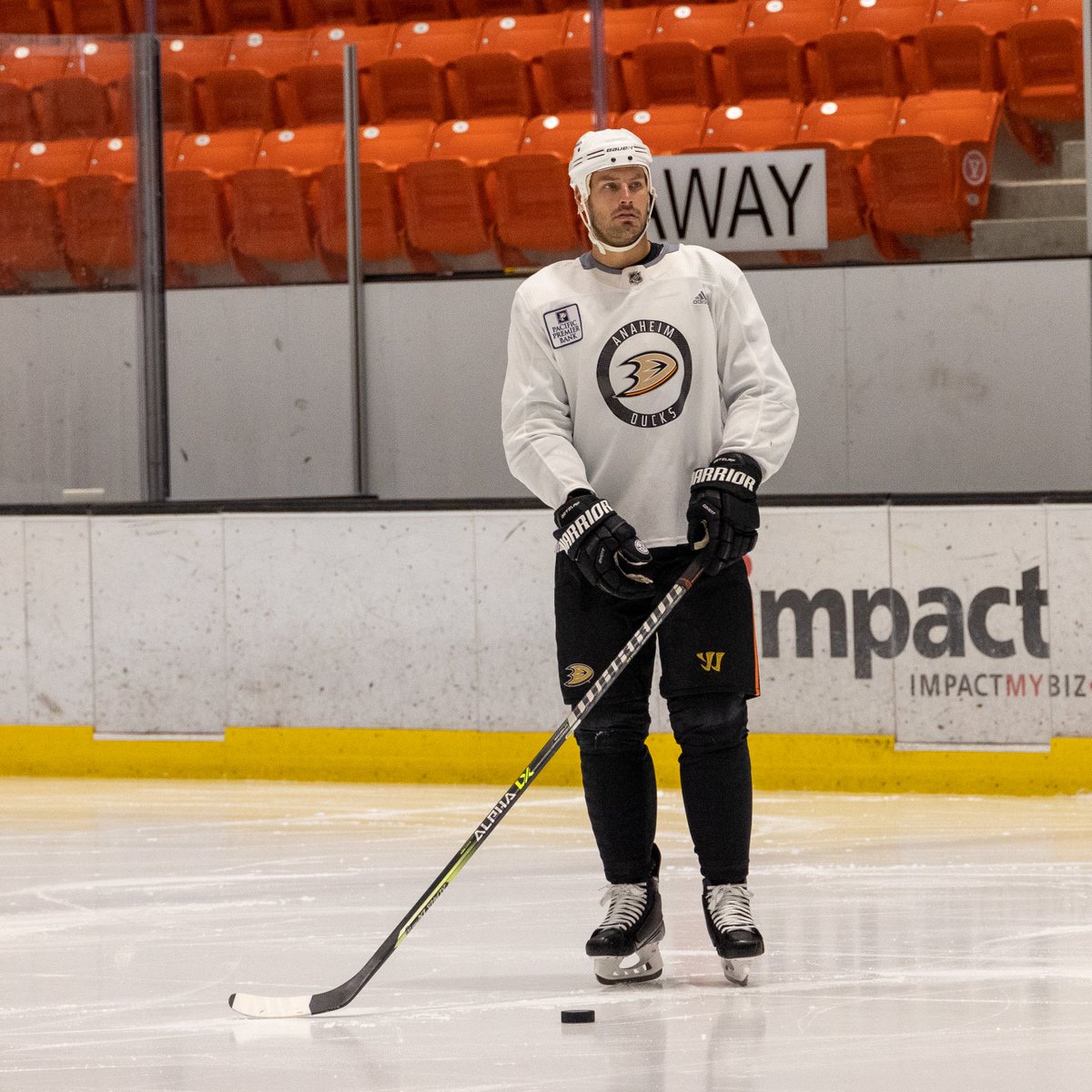 AnaheimDucks's tweet photo. Back to work. 

#FlyTogether https://t.co/v3Ehxup81D