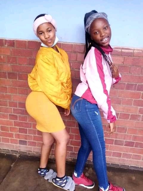 My wives 😅🏆🌎🔐♥️