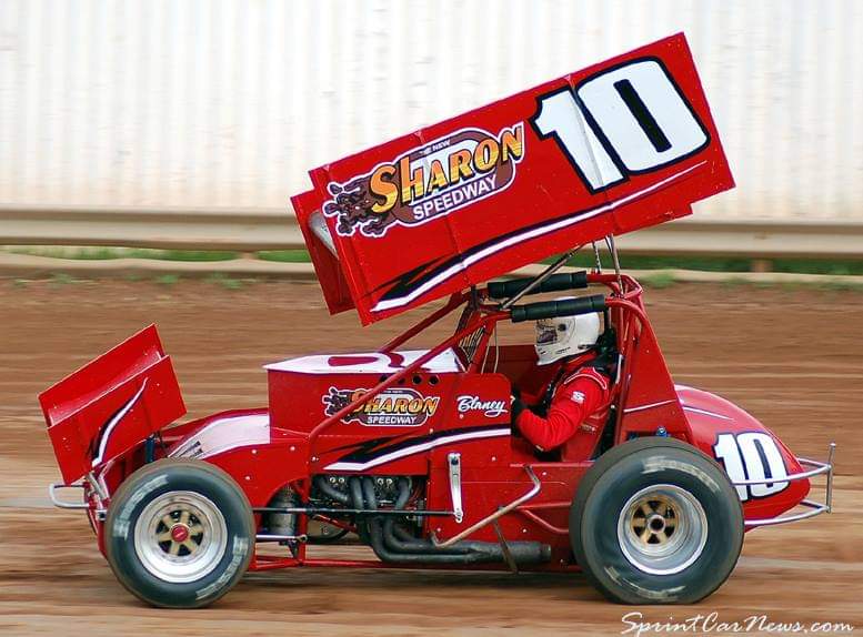 SprintCarNews's tweet photo. Six time @ASCoC champ @DaleBlaney driving a @BuckeyeBullet10 creation. https://t.co/CnJ6Ok8Vkb