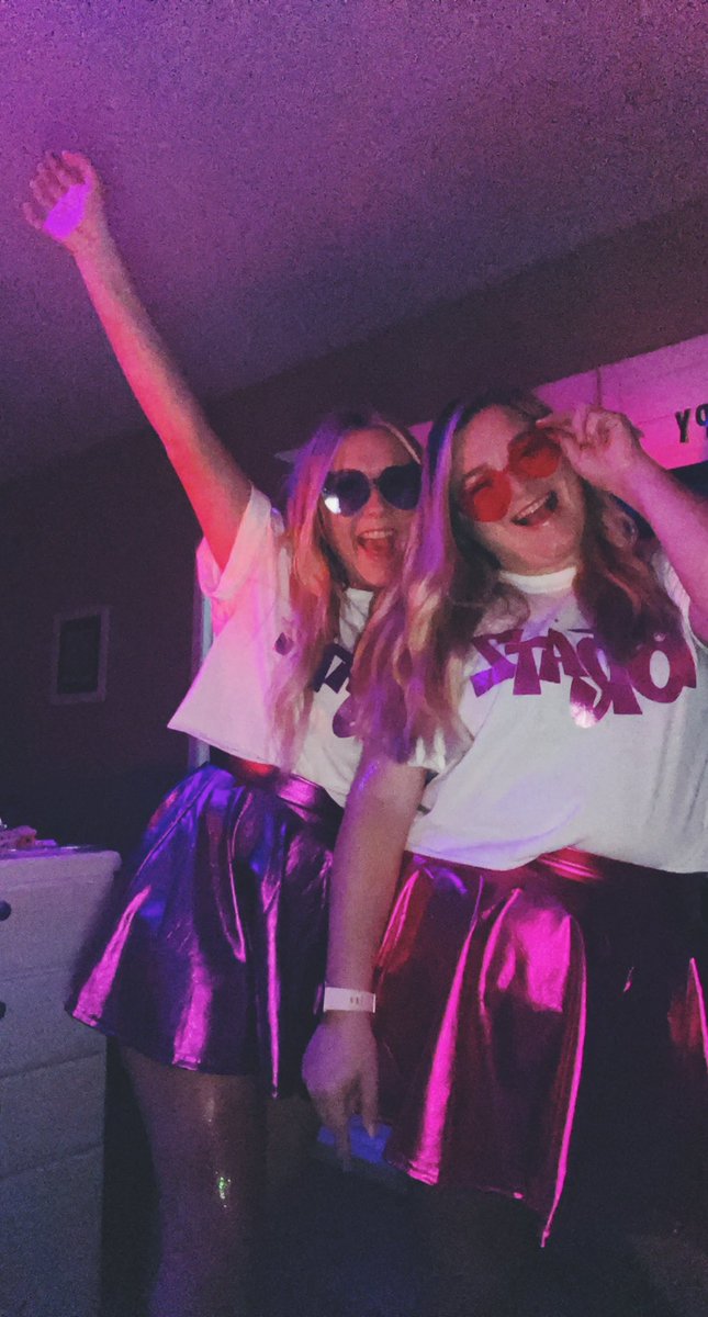 taylorlamkin22's tweet photo. just doing bratz thingz with my girl ✨ https://t.co/DYXEoXogL1