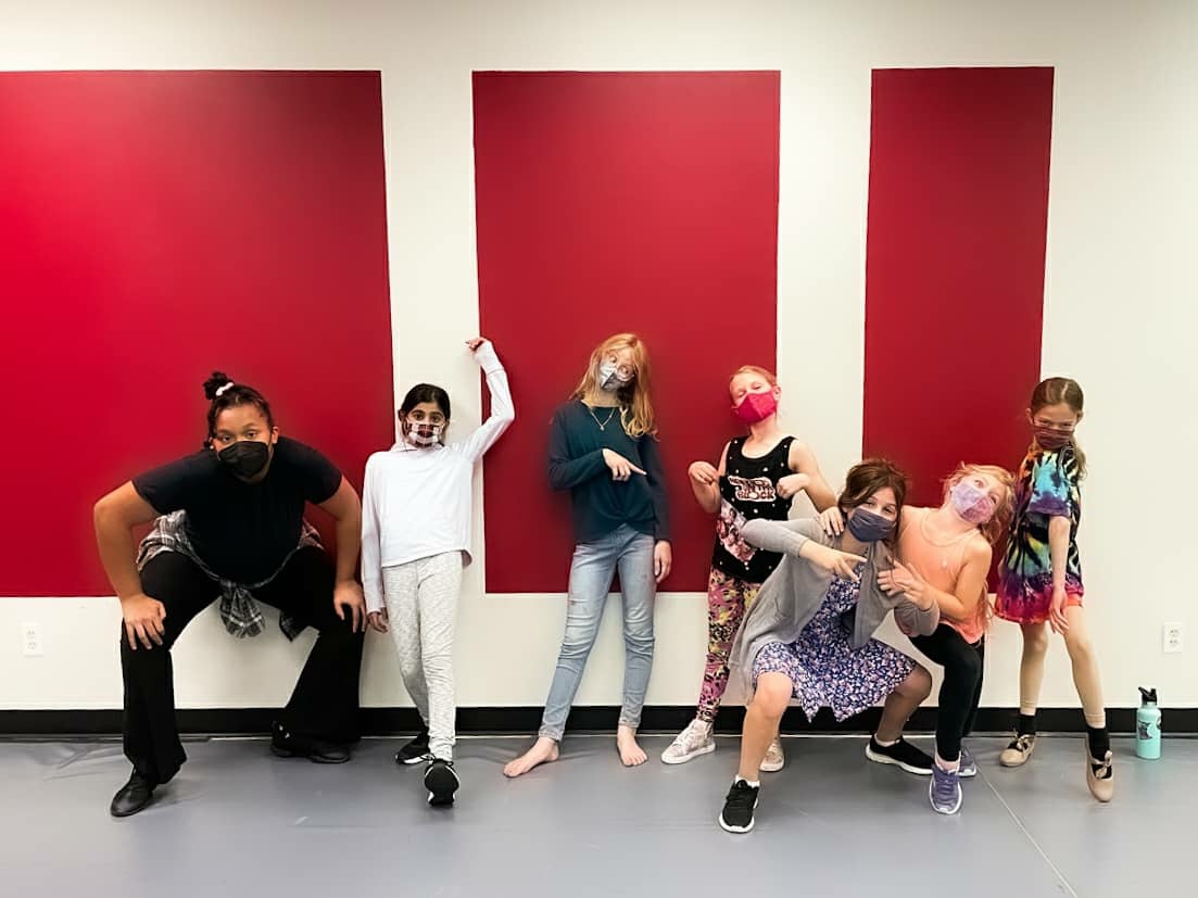 _MomentumDance's tweet photo. Happy Día de los Muertos 💀💀☠ Last week for our All Hallows' Eve Spirit Week was a blast! Loved seeing you in your costumes and/or dressing up for Disney Day, Bald Day, 90's Day, and Baby Day!!! Too much fun!!! 👻 #momentumdanceproject #MDPszn5 https://t.co/D2kPX908Uq