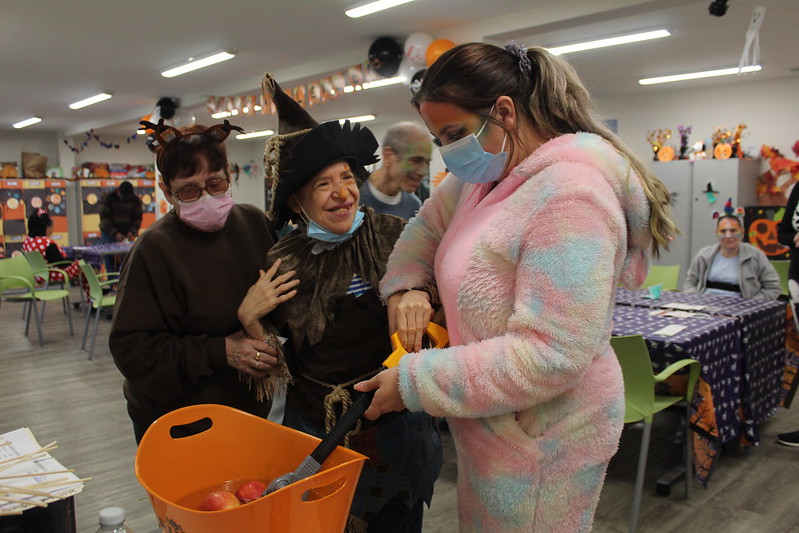commbasedserv's tweet photo. We wanted to share our Site-Based Day #Halloweenparty photos! ๐ป It was a fun day that had a lot of spooky treats and fun games. ๐ It was all around a great day to dress up in a costume and have a great time! ๐ฅฐ#Halloween #spooky #communitybasedservices #inclusion #peoplefirst https://t.co/3TrKPuONSl