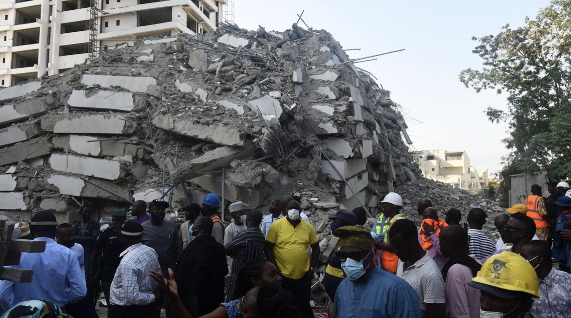 The sudden collapse of a 21-story luxury building under construction in Lagos, Nigeria, has sparked fears that workers are trapped inside trib.al/rbwGJn6