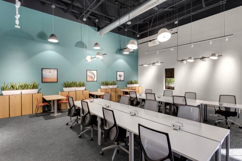 Spaces at Tisch offer a creative work environment with flexible office spaces throughout, with a contemporary design.

#workplaces #construction #vulcanconstruction