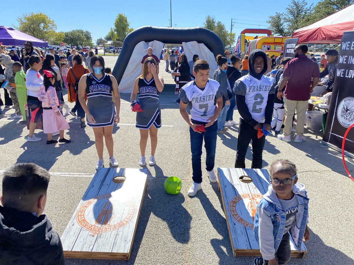 falconsathletix's tweet photo. Frasier falcons representing at Read play talk from #MISD this weekend. #Madetoexcel #frasierfirst https://t.co/vsawxccz9G