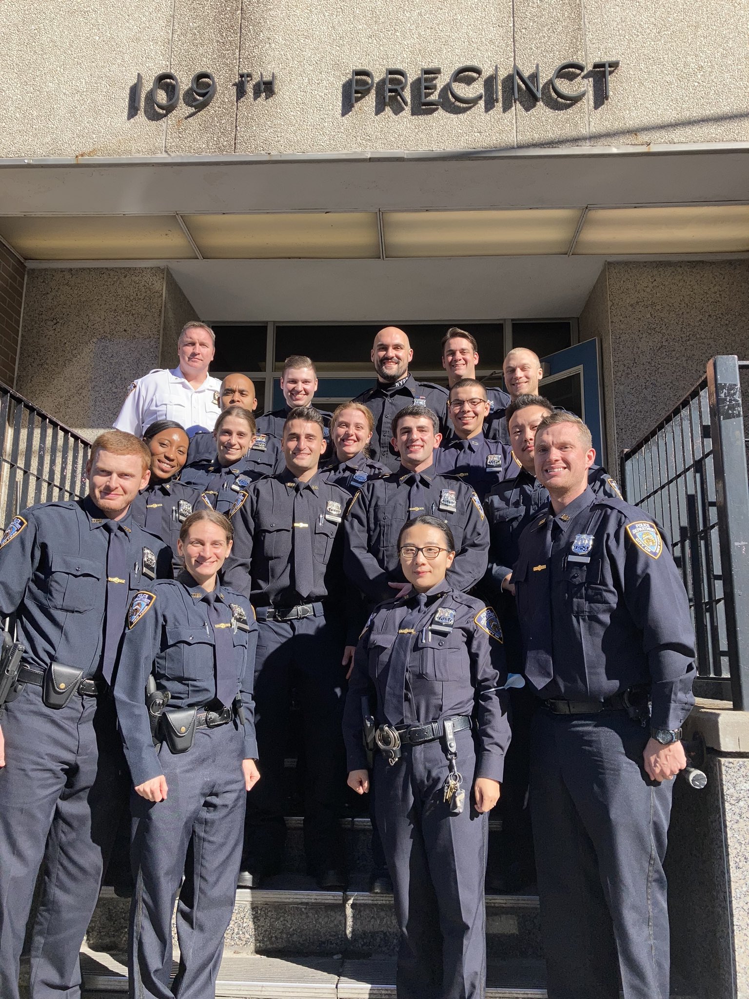 nypd-109th-precinct-on-twitter-please-join-me-in-welcoming-our-16-new-police-officers-fresh-out-of-the-academy-they-are-excited-to-connect-and-engage-with-our-community-with-the