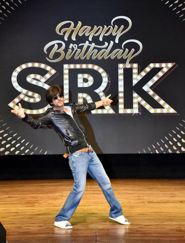 iamOmlakhani's tweet photo. @iamsrk Happy birthday #SRKDay #SRKBirthday #SRKCFC #srkfans #srkquotes #ShahRukhKhan https://t.co/9phJbT5cuu