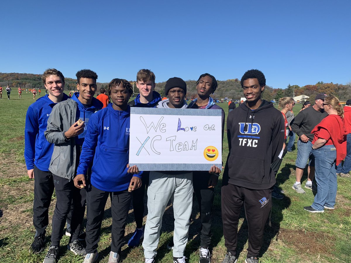CoachGunny's tweet photo. Still beaming with gratitude and pride for this crew that committed their Saturday to training AND being great teammates. They took their workout 2 hours away so they could cheer on the XC crew at the conference meet.
#SQUADetermined
#UDTFXCommitted https://t.co/lqnKb0ECEd