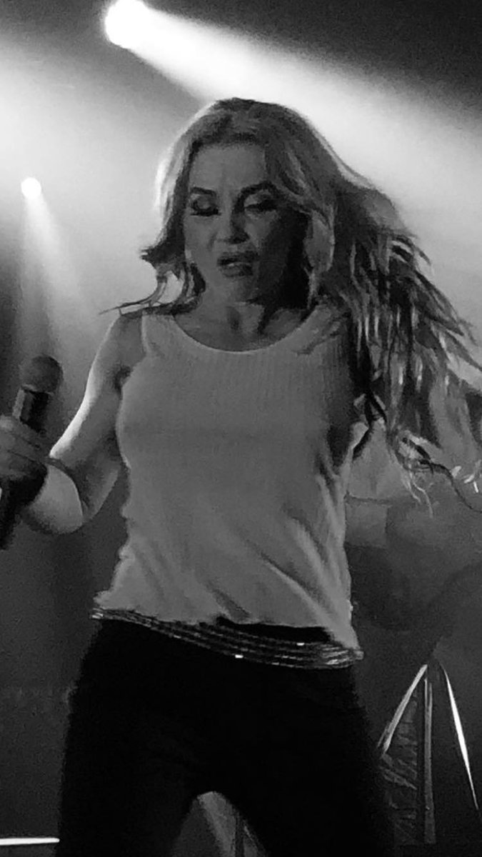 MYDONNA_OffTrib's tweet photo. Tribute Band Fest
Thanks everyone who made this happen! Thanks to the wonderful audience!
Viva Madonna!
Thanks Steven Maestro for the pictures! 🙏
https://t.co/jQfJ7hFPFf 

#madonna #mydonna #madonnatributebelgium #mydonnatributeshow #live #concert #tributebandfest https://t.co/QiZoT1ioKY