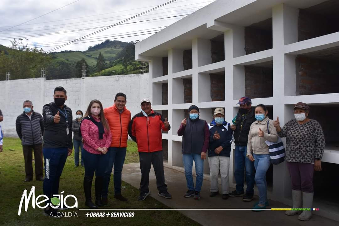 alcaldiademejia's tweet photo. 🌿《#BioservidoresEnMinga》
¡La minga es unión y solidaridad! 🤝🏻
Gracias al apoyo de la comunidad 🤝🏼, y personal municipal se realizó la minga de limpieza🧹 y adecentamiento en el Campo Santo 🪦 de #Murco.
#LoHacemosPorTiMejía
#AlcaldíaDeMejía https://t.co/kfYUtRBeeb
