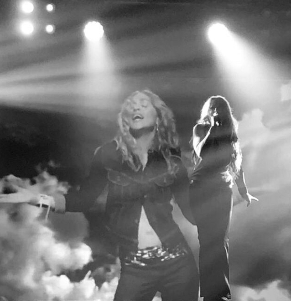 MYDONNA_OffTrib's tweet photo. #madonna #mydonna #madonnatributebelgium #mydonnatributeshow #live #concert #tributebandfest #musicmakesthepeoplecometogether https://t.co/Ts3eKQrw49