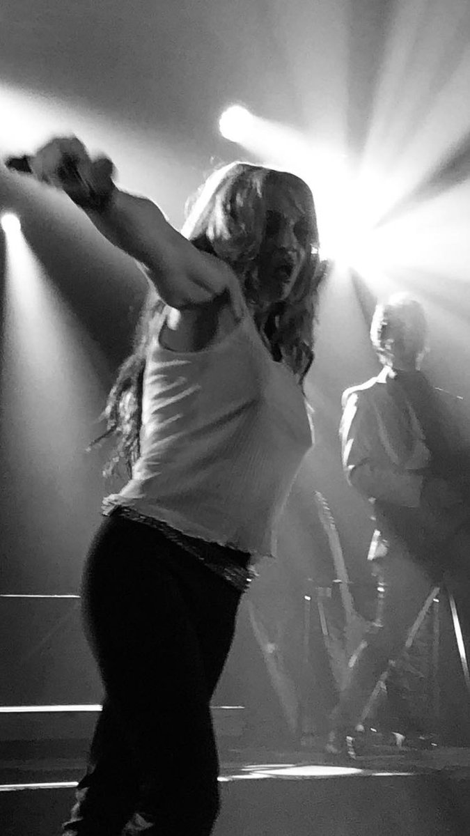 MYDONNA_OffTrib's tweet photo. #madonna #mydonna #madonnatributebelgium #mydonnatributeshow #live #concert #tributebandfest #musicmakesthepeoplecometogether https://t.co/Ts3eKQrw49