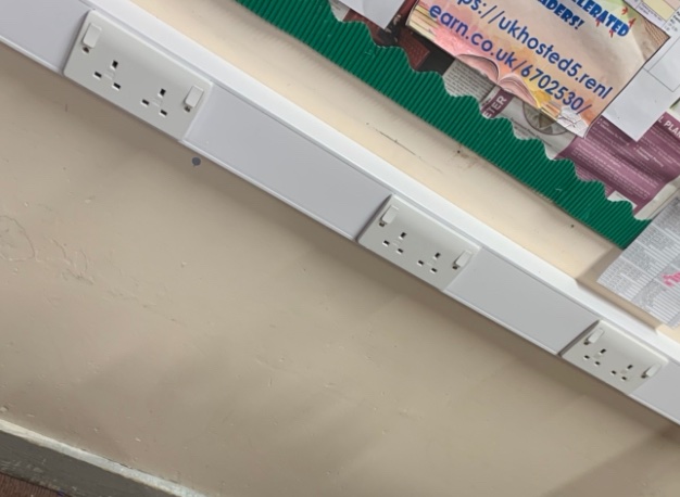 CampionElectric's tweet photo. Henry Maynard removal of trailing lead #installation of #socketoutlets
#electrician #install #electrics @hmprimary @MTufflex #electrical @campionconsult @strictlyed_cs #siteservices #electricalcontractors #Compliance @SBS_Updates #sparks
@Atkore_Inc @UnistrutUK https://t.co/zb3tm6Zslt