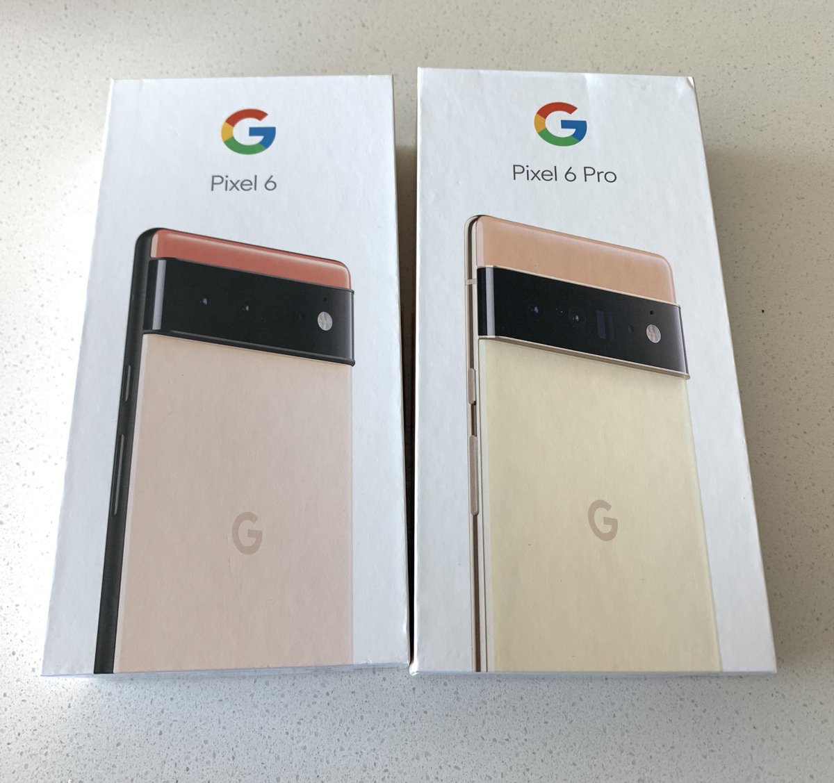 DashofS's tweet photo. Look what came in the mail! 🤩 love the colour names as always! I got the Kinda Coral and Sorta Sunny colours. Review coming soon!! #pixel6launch #GooglePixel6  @Google https://t.co/6m1bnWUWWM