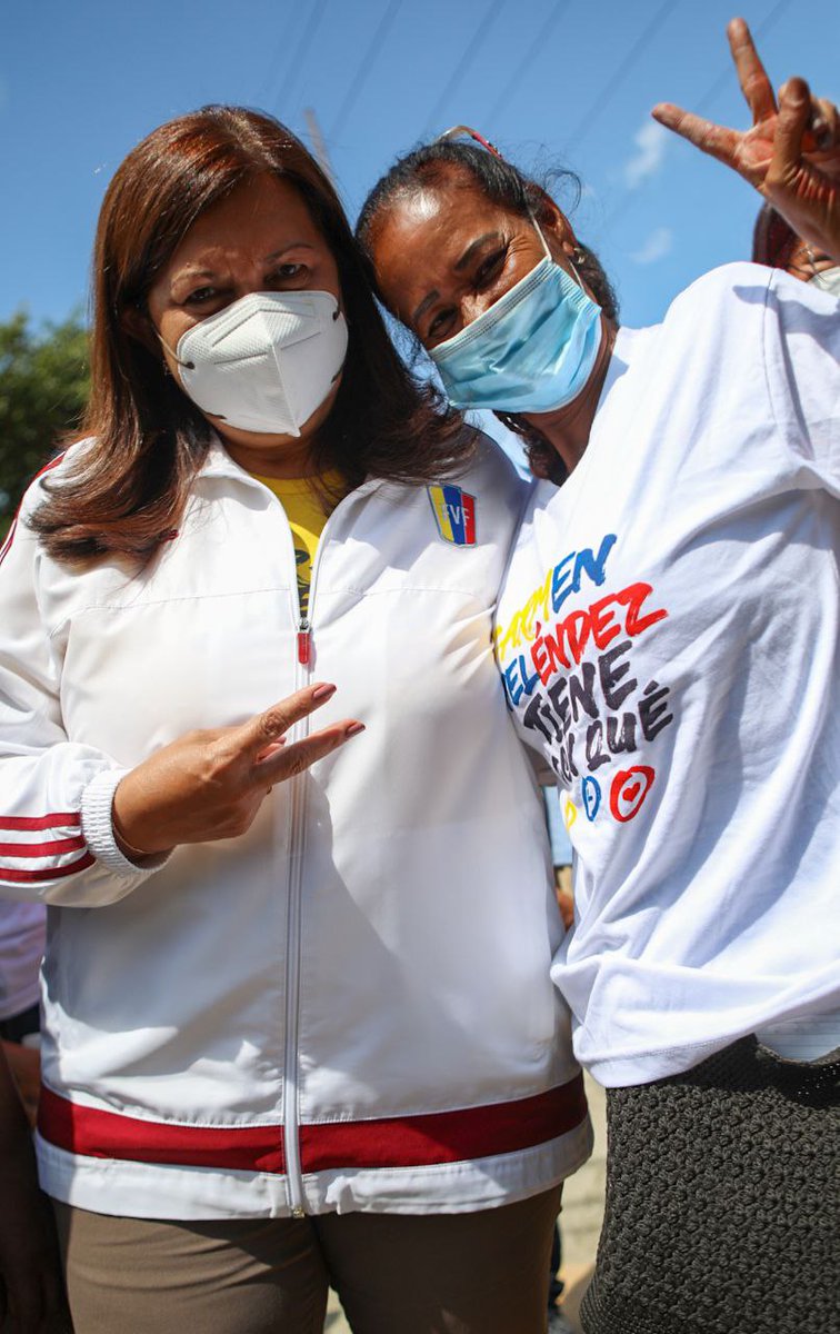 Atendiendo la dimensión social de nuestro Programa de Gobierno, hoy visitamos el sector Nuevo Horizonte de la parroquia Sucre donde seguimos escuchando a todos los ciudadanos y ciudadanas y dándole respuesta a todas las problemáticas.
#1Nov
#CaracasVuelveASonreir