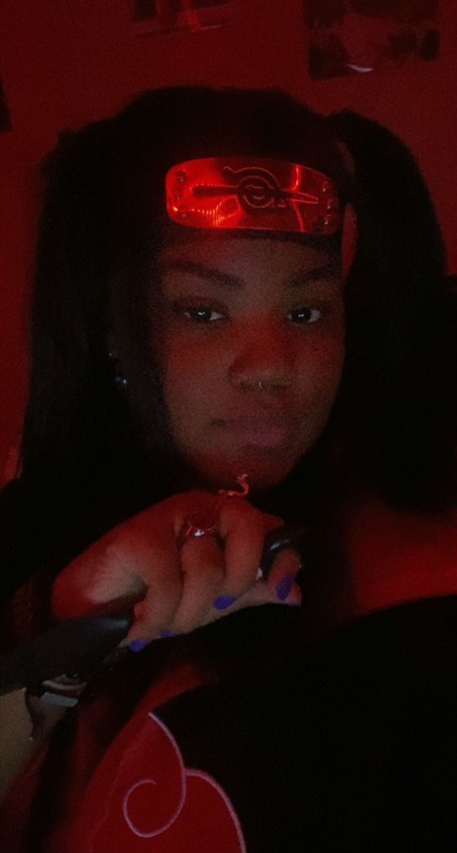 izzyylou's tweet photo. you’re weak.. because you lack hatred 😈 https://t.co/hTJp0oGl9C