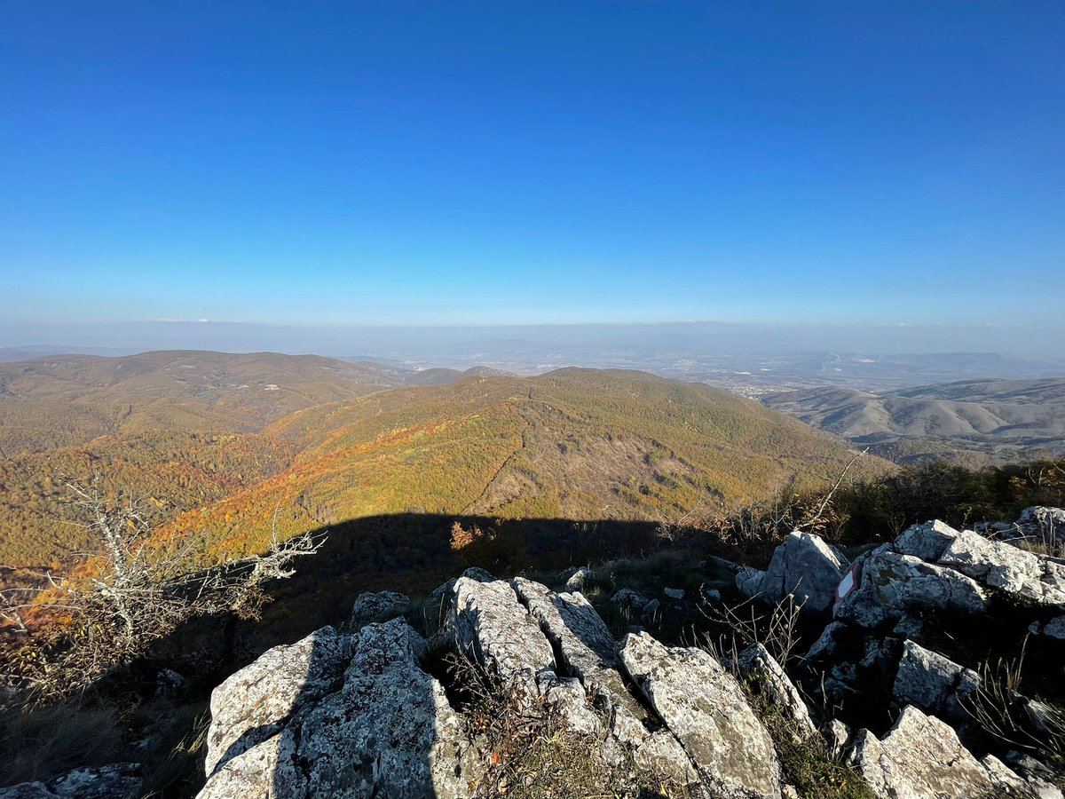 arifishqiprim's tweet photo. Maja më e lartë në territorin e Komunës së Preshevës - Ostrovica 🏔
1164m lmd
#visitPresevo https://t.co/mIYLNMtnrj
