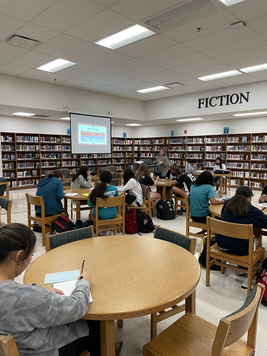 PCHSLadySoc's tweet photo. #MotivationMonday SAT prep session with @jeannetteteeden @athletics_pchs https://t.co/5kKiEgXnJT