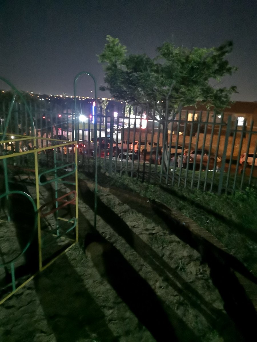 BesterHenco's tweet image. @IECSouthAfrica Wynand Marais Hall, Birchleigh, the service still to this very moment is appalling. 2 hours into waiting and we are not even half way through the queue. #systemoffline #sies