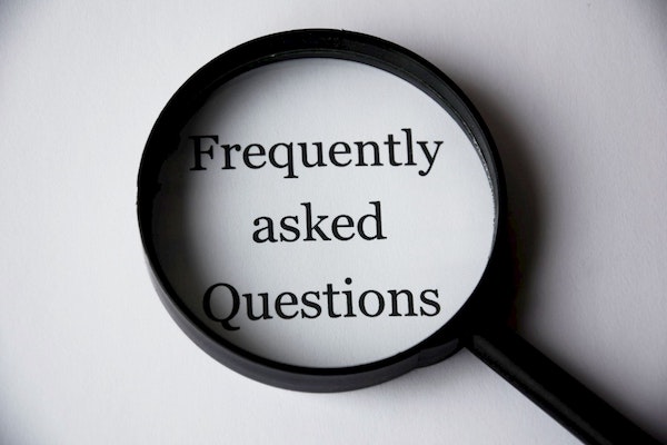 ComicBEE's tweet photo. FAQ Friday! 

Q: Not sure I understand what a branching web comics is - where can I read some to better understand the concept? 

A: Sure - check out some shorter comics on our Sample Comics page: https://t.co/pL2AMpuVq0 https://t.co/O2YzHg2GDA