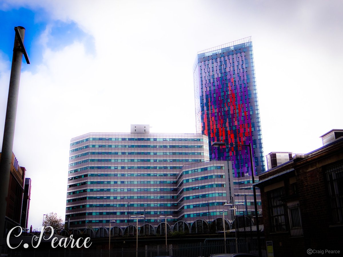 Not a fan of high rise, but sometimes makes good photos.  #croydon #croydontown #thecronx #cronx #highrise #skyscrapers #skyscraper #skyscraping_architecture #london #southlondon #bhfyp #photography #photographer #purple #colourful #colour #coloursplash #saffronsquare