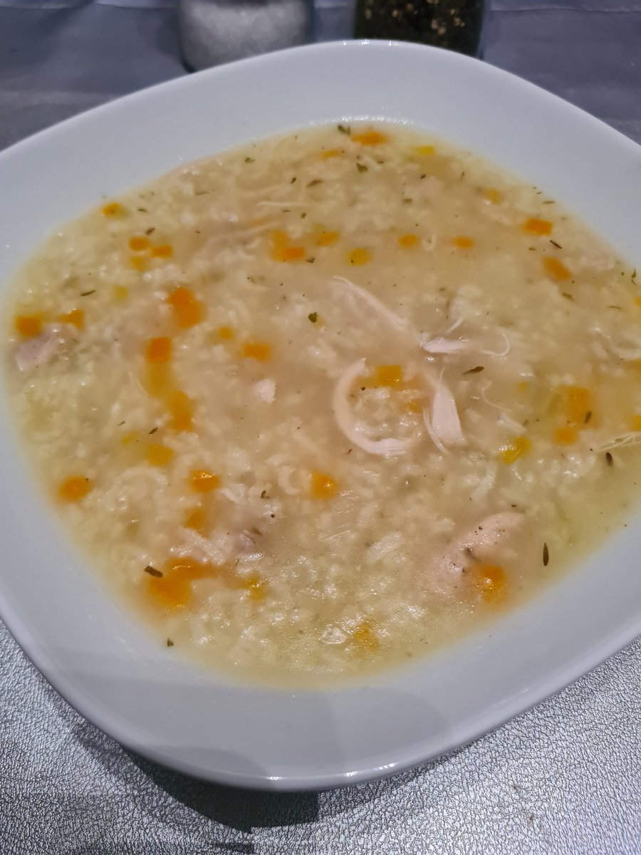 barrymcc7's tweet photo. Got to love a wee bowl of homemade chicken and rice soup.
It's that time of the year again... https://t.co/lbDQ8Pc3CV