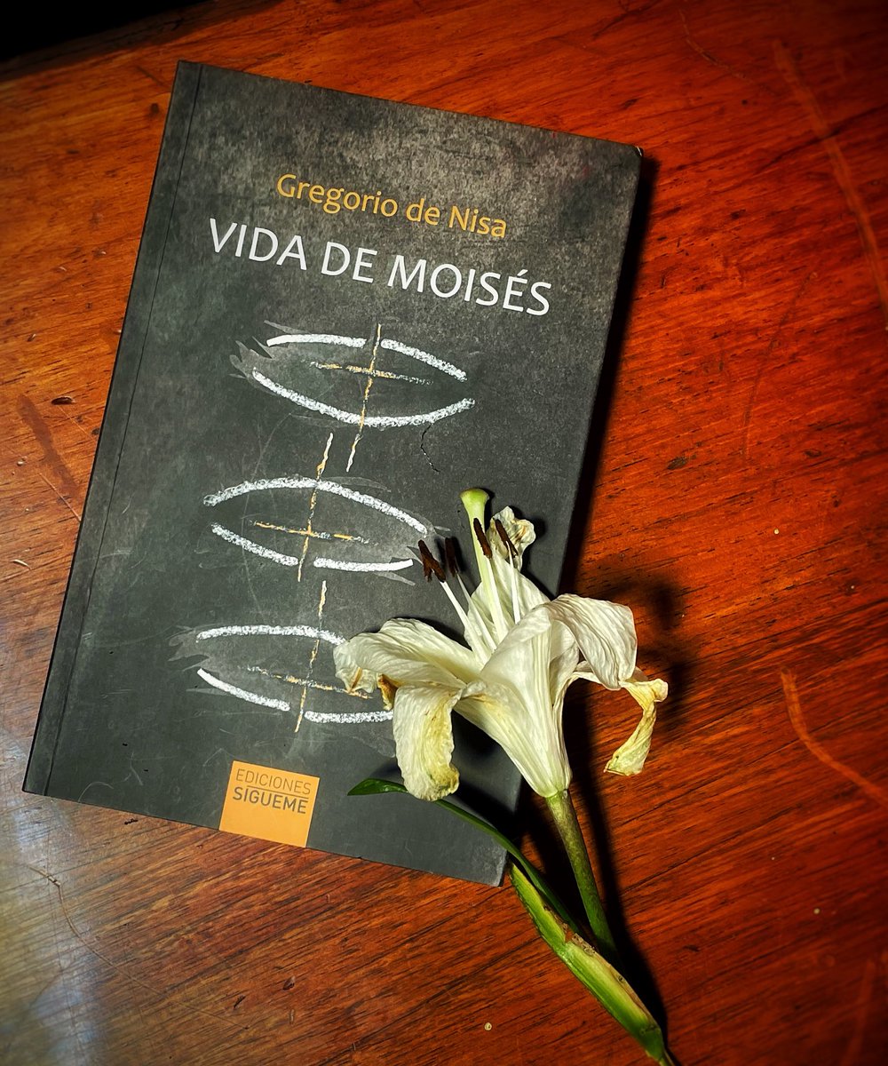 EdicionesBarek's tweet photo. "Aspiremos sólo a esta meta en la vida: que nos llamen servidores de Dios por nuestra obra" (San Gregorio de Nisa, "Vida de Moisés", Ediciones Sígueme).
De venta en: https://t.co/NfHuYj7zM3
#SanGregoriodeNisa #EdicionesSígueme #EdicionesBarek https://t.co/7PKdfWrugm