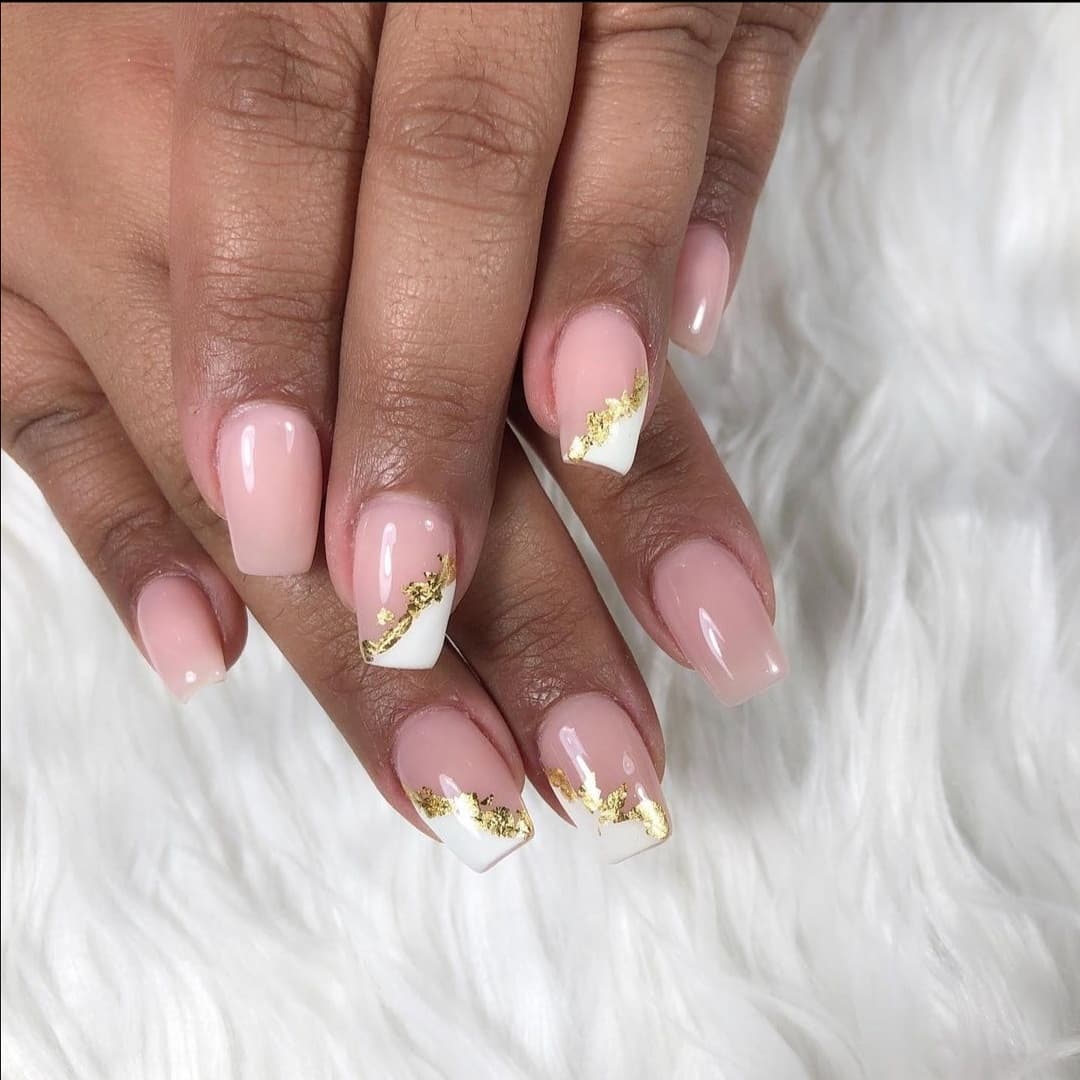 anxshka_cpt's tweet image. Inspo VS What she got ✨

#fullcovertips #coffinnails #nails #localnailtech #kraaifonteinnails #nailart #goldflakes #pinknails #selftaughtnailtech #nailtechstudent