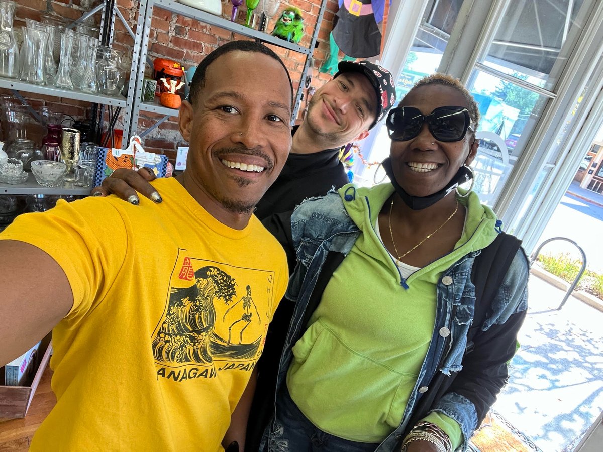 abwmentoring's tweet photo. ABW mentees, LaWanda and Adam enjoying some quality time and conversation with Cozine. It is important to set aside intentional time to build community. #ABWForward #formerlyincarcerated” https://t.co/ZuWFHHGftL