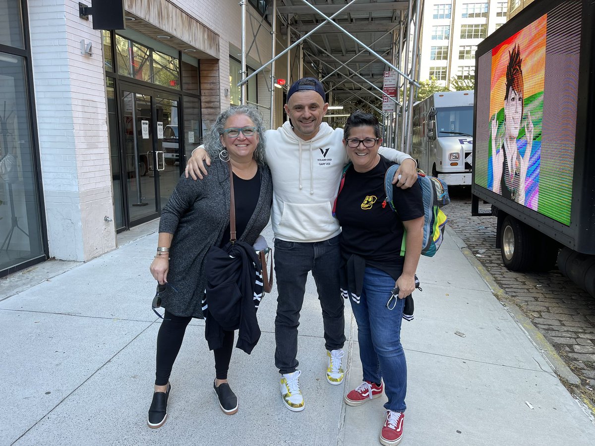 We met @garyvee, he is as kind as you would imagine! “This is where @VaynerMedia started,” he said! Thanks for the photo! ❤️@tribeca360 #321blastoff