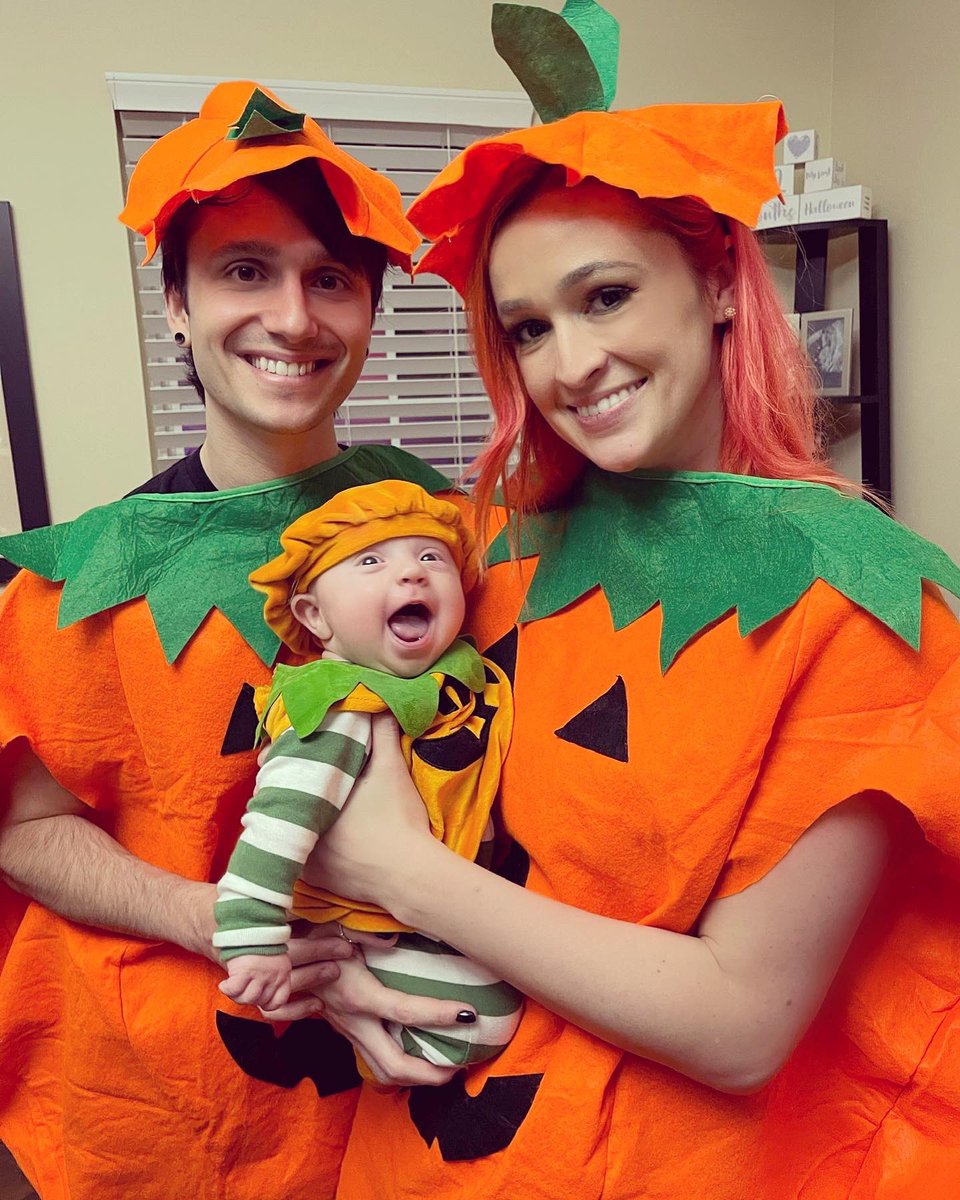 Had an exquisite time distributing confectionery to our neighbors! What a splendid tradition to be introduced to! 👻 🎃 #HappyHalloween2021