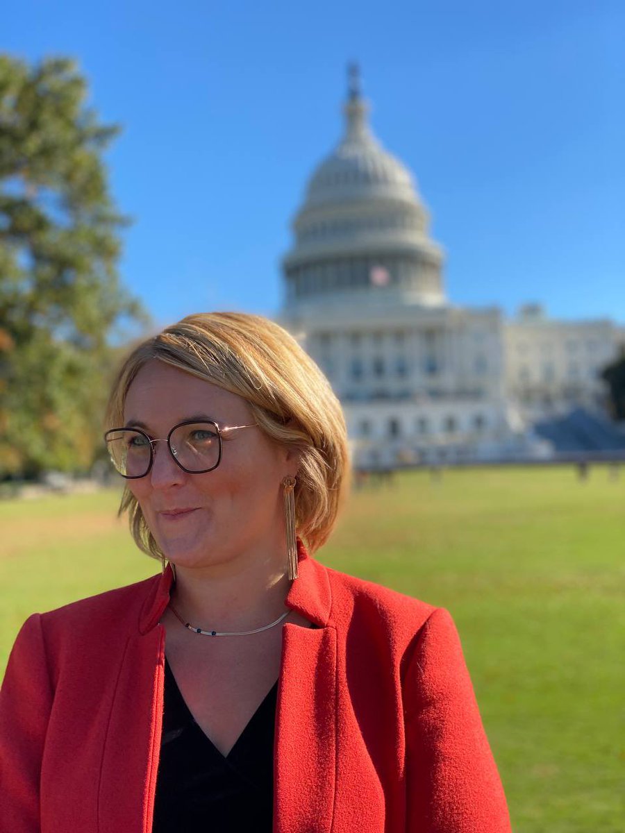 MariePierreV's tweet photo. 🇪🇺🤝🇺🇸 @PDE_EDP #AllDems
C’est parti pour 4 jours à Washington. Nombreuses rencontres pour évoquer nos challenges communs dont le changement climatique, nos relations économiques, la Chine, la défense de nos démocraties
Plus de coopération & moins de confrontation. À suivre ⤵️ https://t.co/S1jwPG4MgA