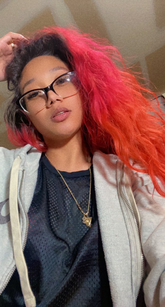 acx3_2x's tweet photo. sTG ion ever take actual pictures… but my sister really did her SHIT w/ my hair 😭🔥 … *as always* 😅🤞🏽 #THBEnt https://t.co/D9lx41EI0w