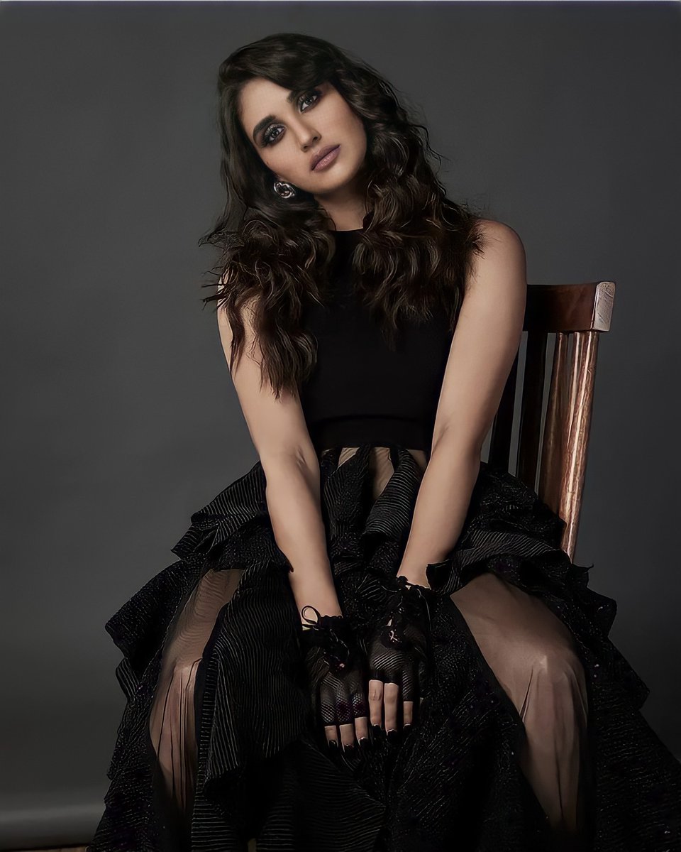 nikitaduttafcx's tweet photo. Spook-tacular Dutta
#NikitaDutta
#Nikifying https://t.co/dlKCnUgAFd