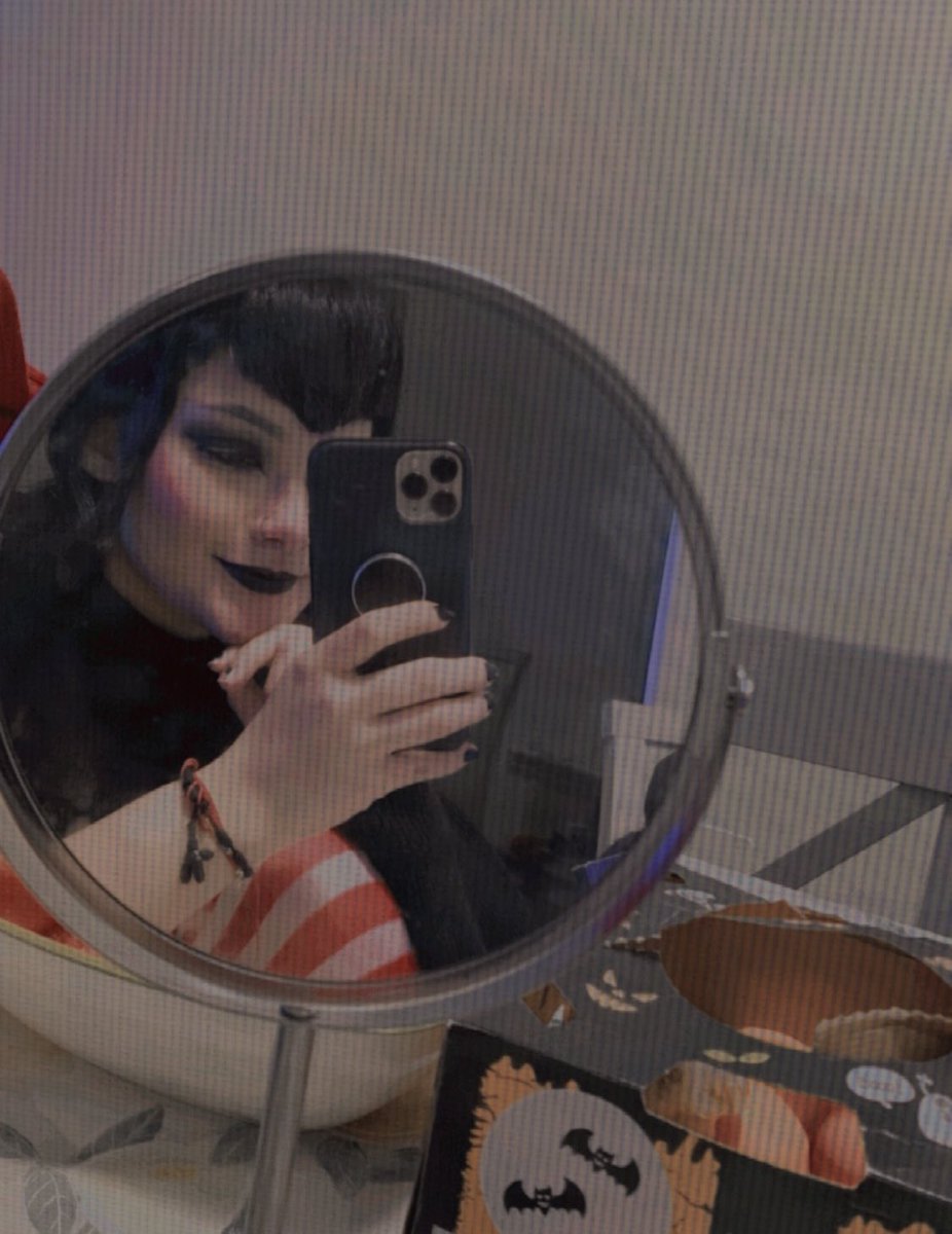 𝑴𝒂𝒊🕯️🔮🦇 tweet media