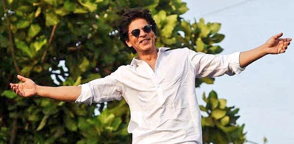 G7Times's tweet photo. Here's wishing King Khan @iamsrk a very happy birthday Party 🎂🎂

#HappyBirthdaySRK #HappyBirthdayShahRukhKhan #ShahRukhKhan https://t.co/HFtJRlLQR9