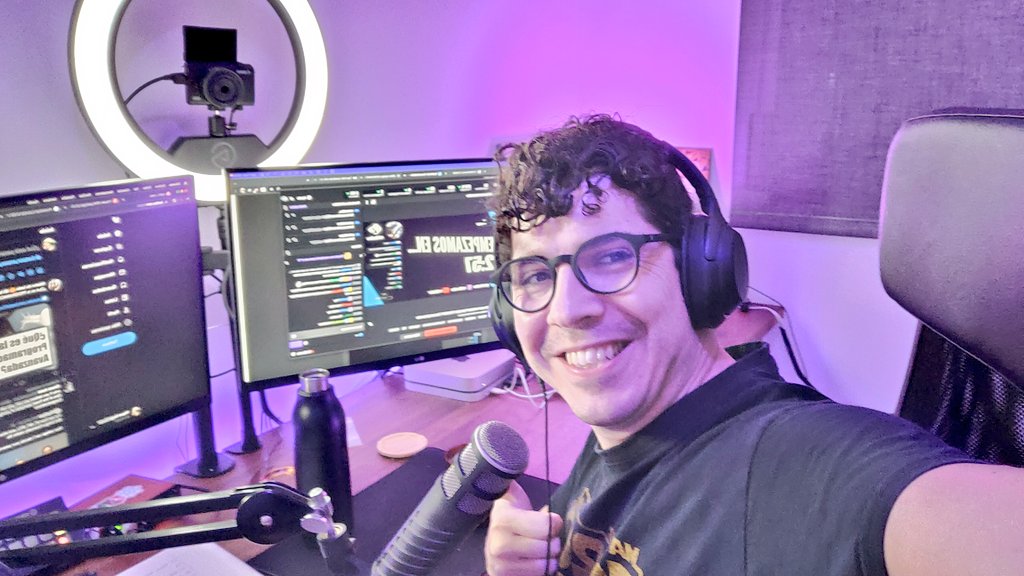¿Quieres tener algunas de las ventajas de TypeScript sin usar TypeScript? 😱

¡Pues te lo cuento en directo!

Vente a subir tu nivel de JavaScript! 🔥

🟣 twitch.tv/midudev