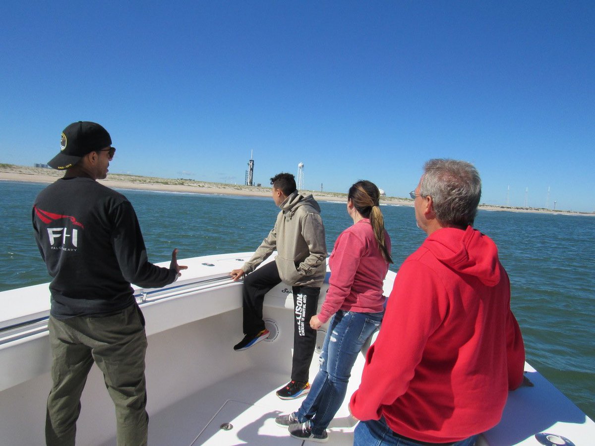 StarFleetTours's tweet photo. The 5 PM launchpad trip for Tuesday, November 2 is full. 

We’ve added another opportunity to go out at 2:30 pm. 

There are currently 5 spots available. Sends us a message if you’re interested. #NASA #SpaceX #Crew3 https://t.co/XFk1LnyUoq