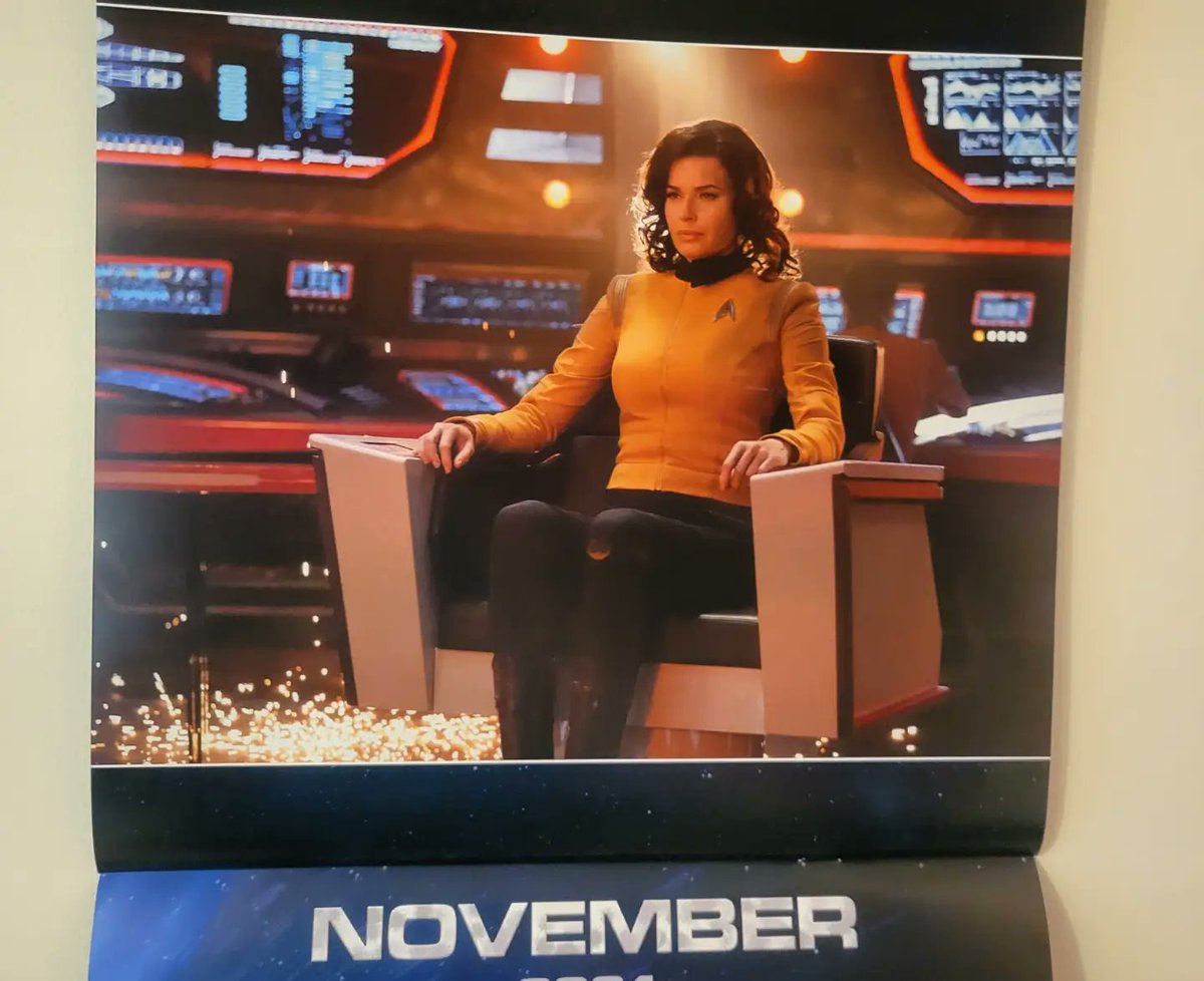 Kertrats's tweet photo. Happy #November! It's #calendarchange day!
#StarTrek #StarTrekDiscovery #StarTrekPicard #StarTrekStrangeNewWorlds #calendarchangeday https://t.co/jw4lKQ2ZMb