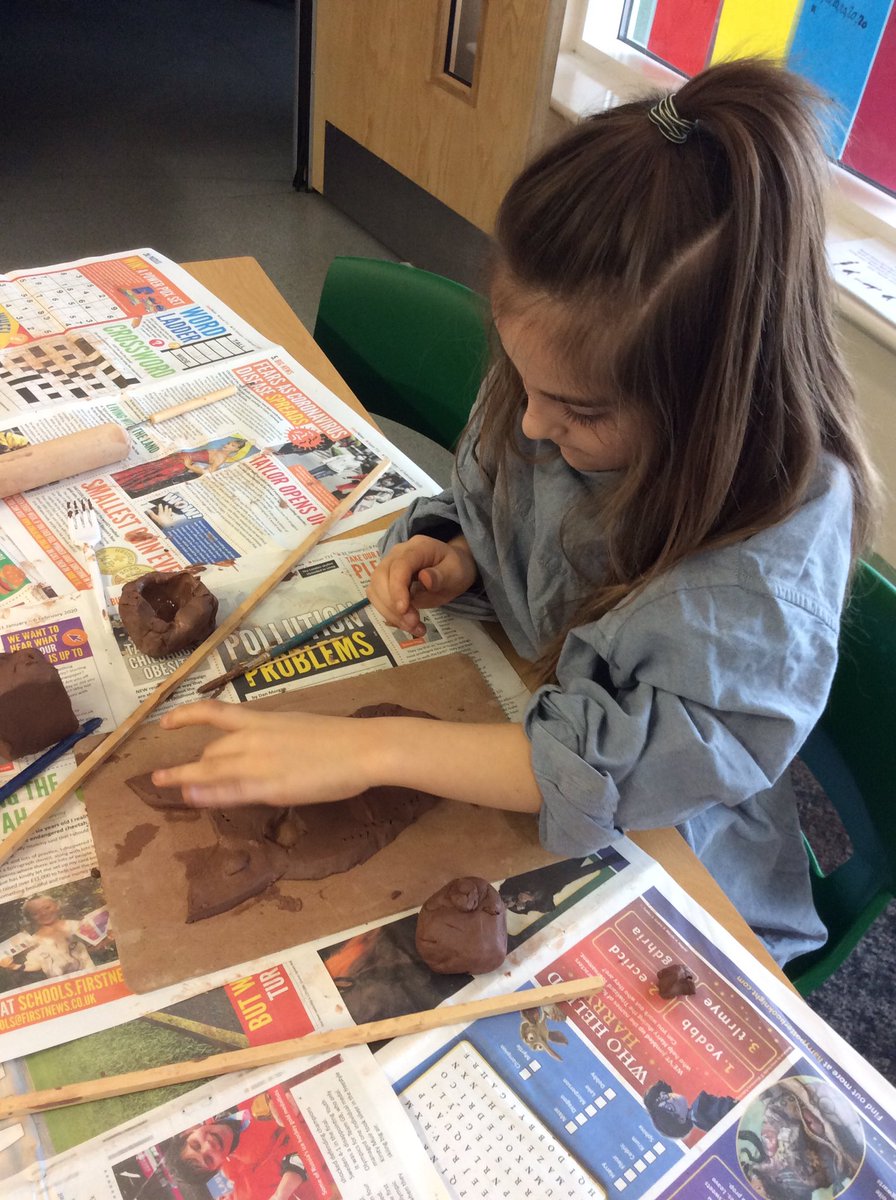 Lakeside_school's tweet photo. Using different clay techniques to creat African masks. Y5/6 wow day. #art #claymasks https://t.co/bcvXYENaqQ