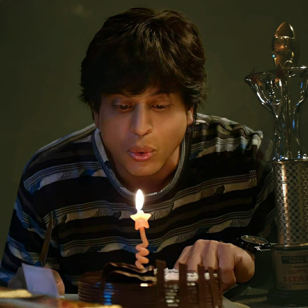 psahao032's tweet photo. #HappyBirthdaySRK https://t.co/7d0qLrLvrS