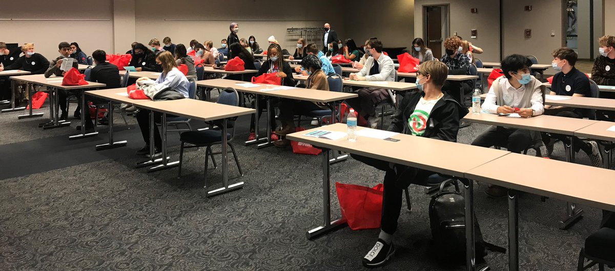 GreatLakesVE's tweet photo. Just wanted to give a quick shout out to our Michigan Great Lakes Student Leadership Conference attendees from last Friday! Great job everyone, and thank you to Saginaw Valley State University for hosting! https://t.co/ZcSqSphyrn