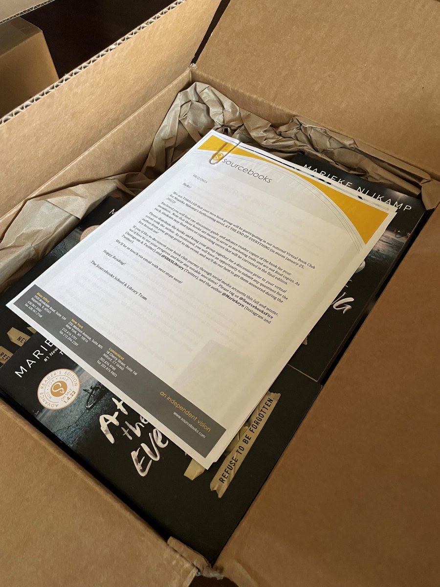AmandaGalliton's tweet photo. I received this box of books with copies of At the End of Everything by @mariekeyn from @SourcebooksFire @SBKSLibrary and I can't wait to share them with my students and @chunter76 this week! #bisdreads #librarylife #newbook https://t.co/cdvNcmHR04