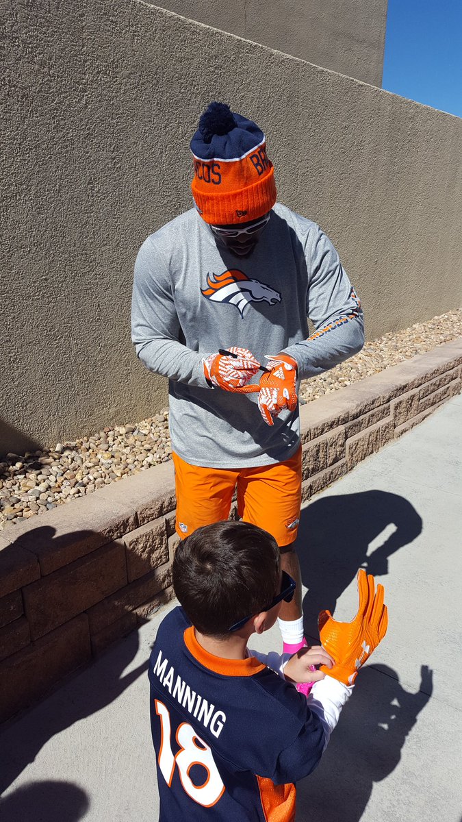 Wirenut434's tweet image. Def gonna miss seeing @VonMiller playing in #BroncosCountry Wishing you only the best brother!! #imnotcryingyouare #DB4L