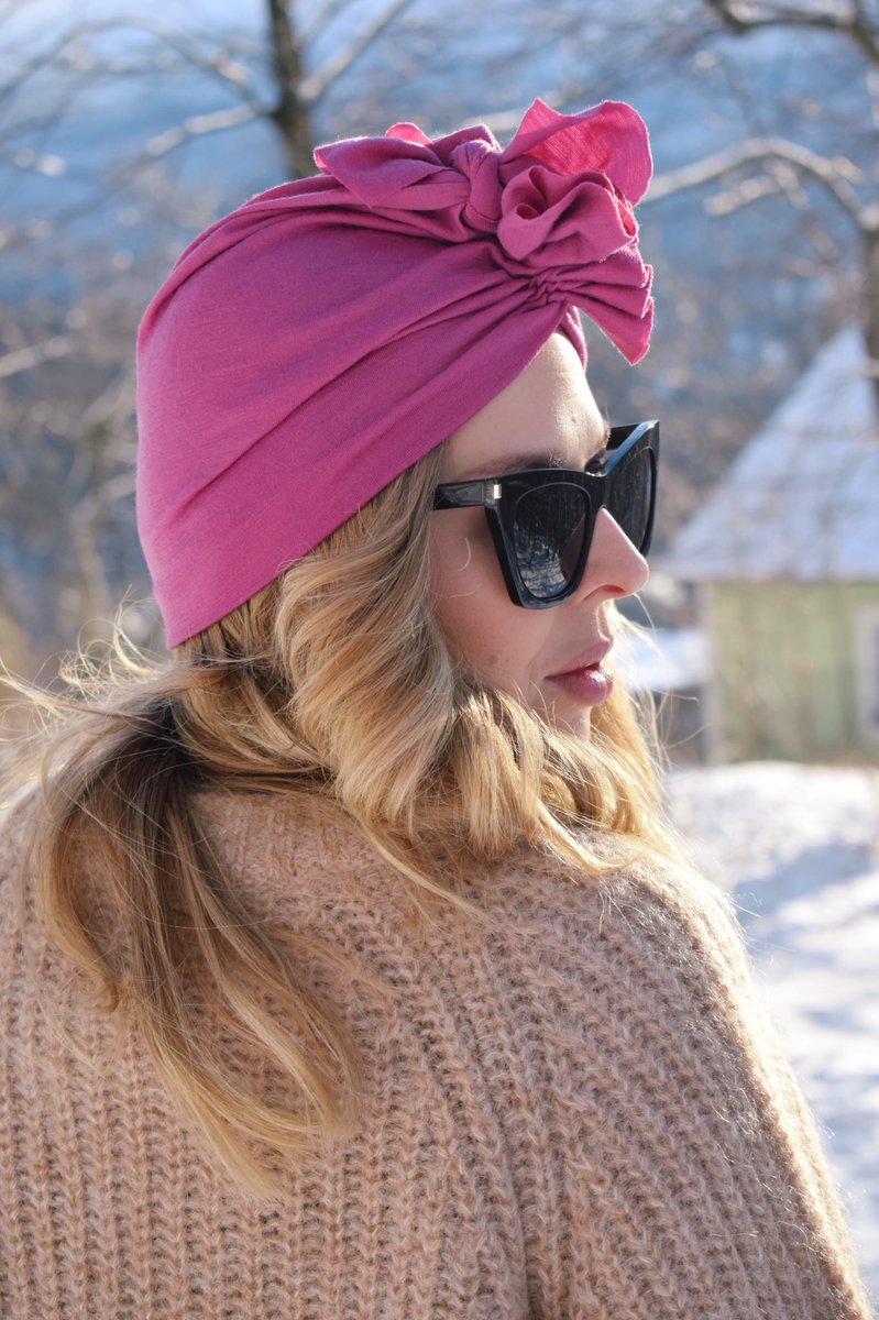 BondofSweden's tweet photo. Våra turbaner är perfekta i vinter! Du hittar kollektionen på https://t.co/pG91Ch010G

#bondofsweden #alwaysontop
#slowfashionmovement #slowfashion #turbond #headwearbybond #passionforcuteness #sustainablefashion #bondontop #organicfashion #turbanbybond #bondfamily #lovemybond https://t.co/UIJf72HsTH