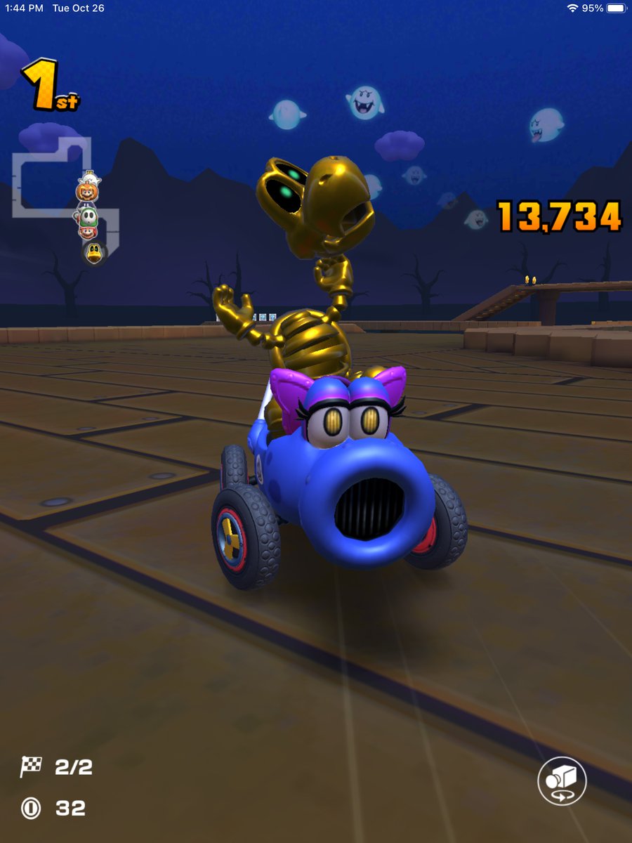 TomandLaurieLee's tweet photo. Receiving #GoldDryBones was a very nice surprise in the #MarioPipe 
He wins once again in our first race with him in #shyguybazaar #MarioKartTour https://t.co/SNXjBFtPIl