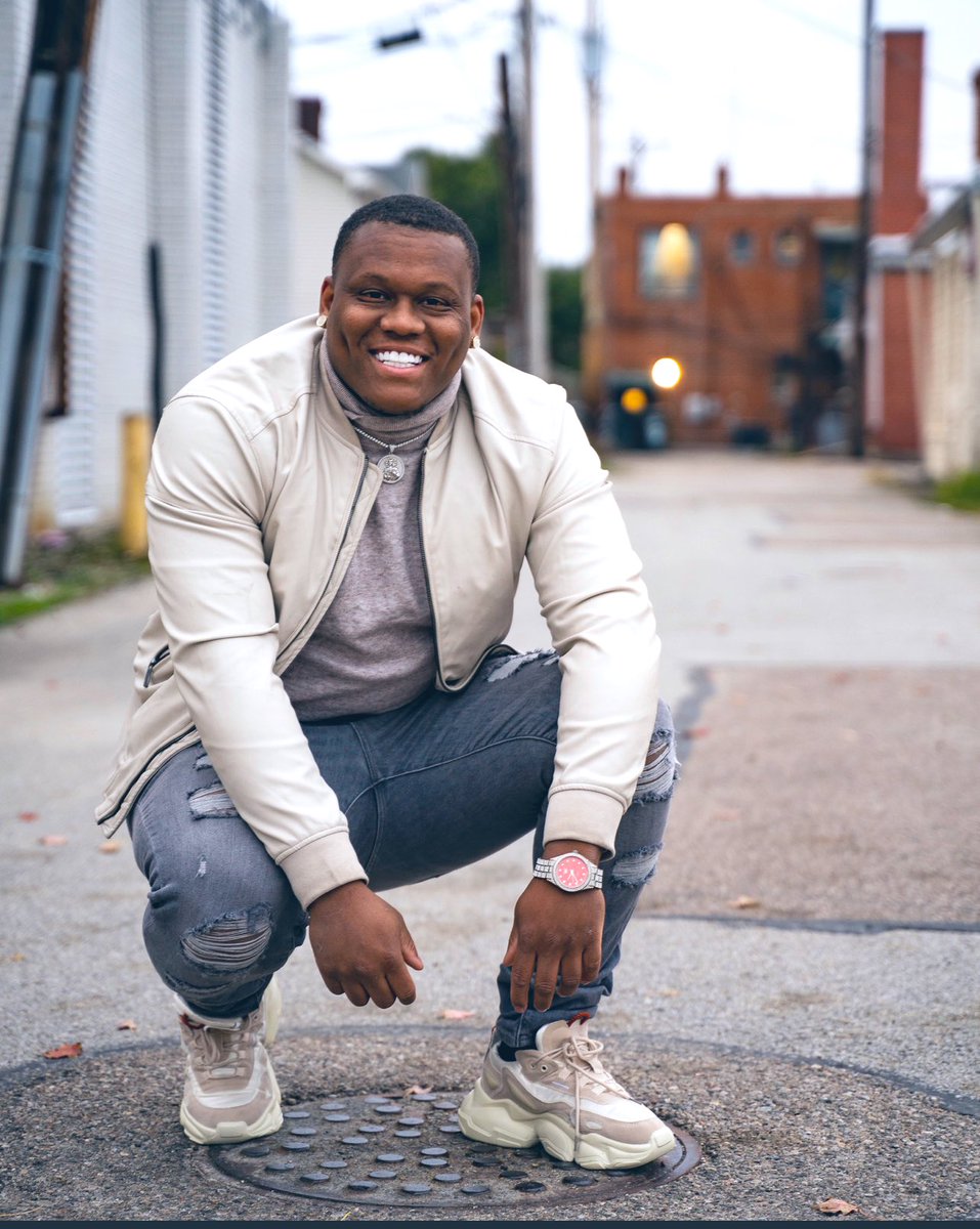 raxson23's tweet photo. Ohio  Wya Black Owned Shoe Brand Retweets Are Free New Shoe Alert 🚨 and we now have size 12’s Thank you so much 😪🖤 just a kid from Cleveland #keepbeatingtheodds #fyp #shoesaddict https://t.co/RkdFb2MX5e